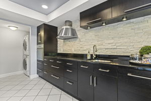 Gourmet Kitchen and Laundry