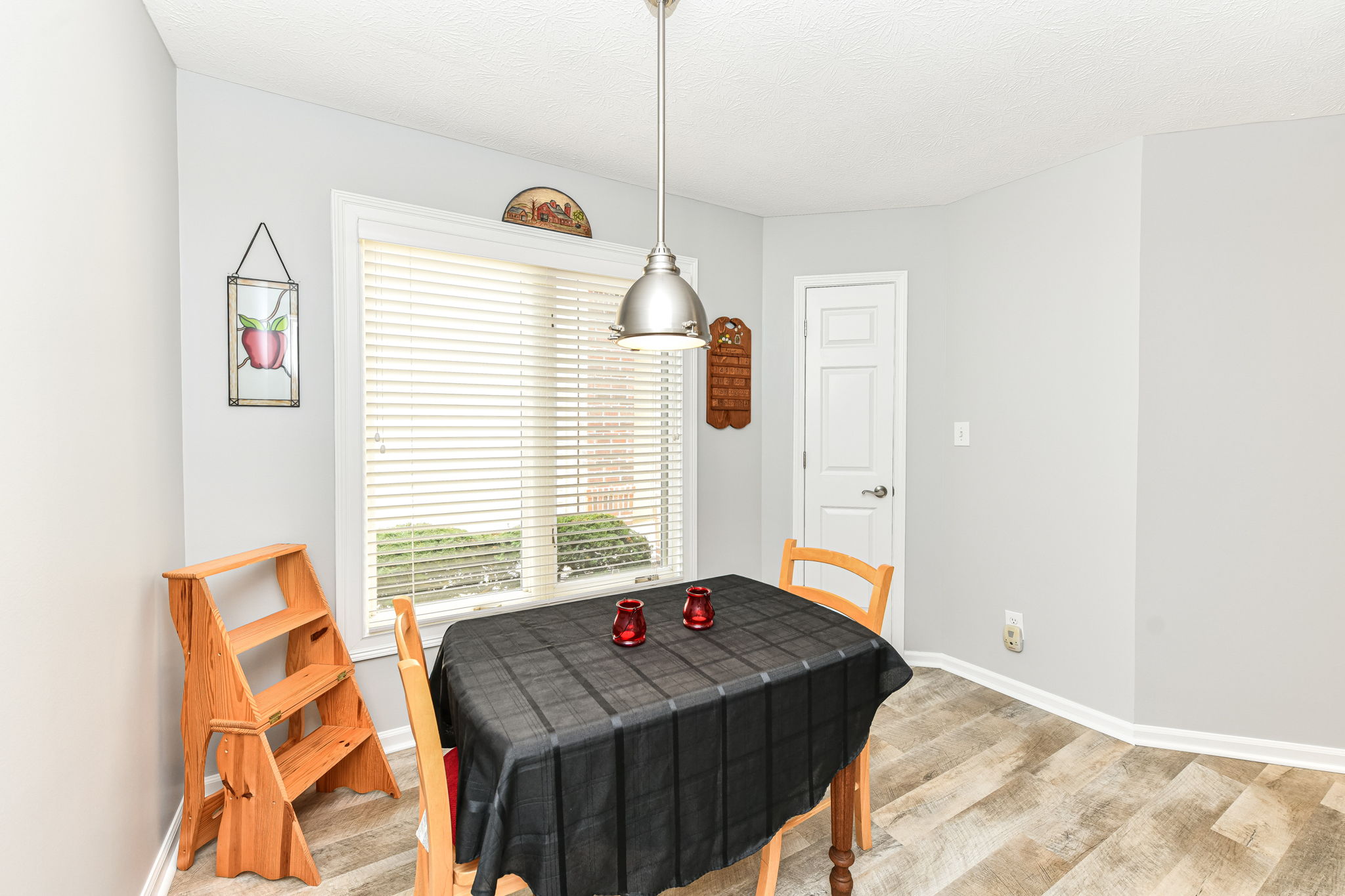 Breakfast Room