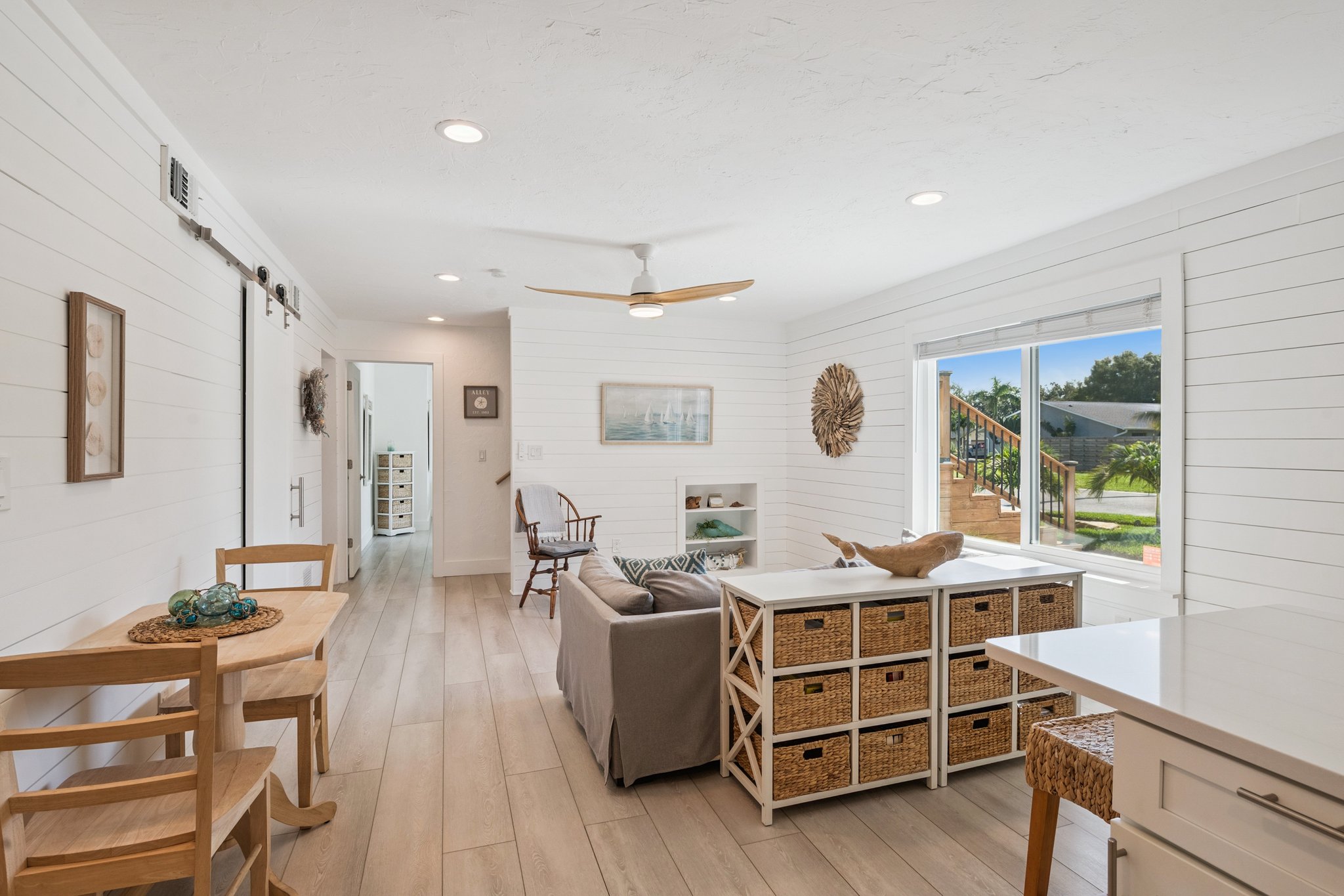 8096 Glenbrooke Ln - 007.jpg