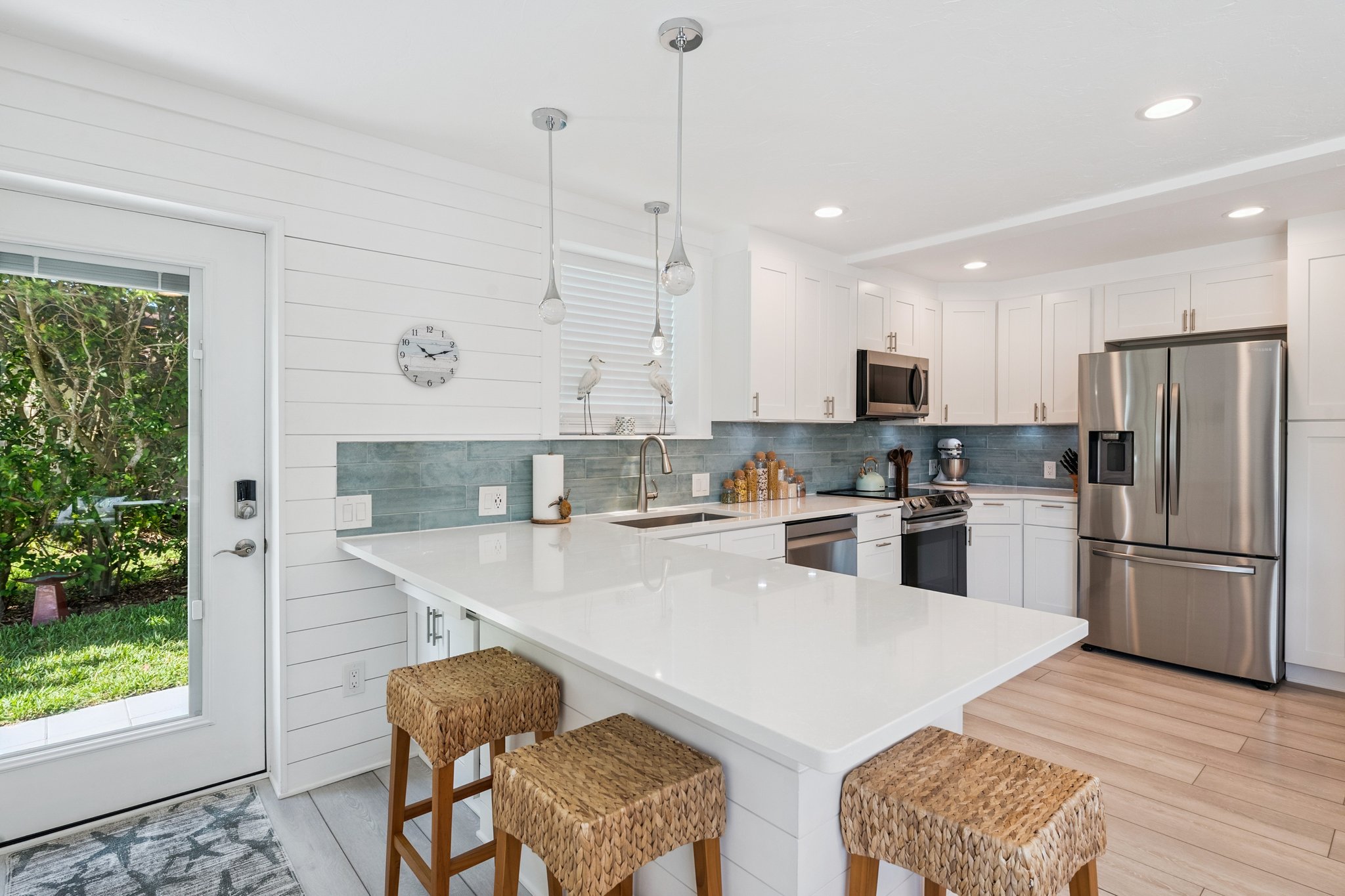 8096 Glenbrooke Ln - 008.jpg