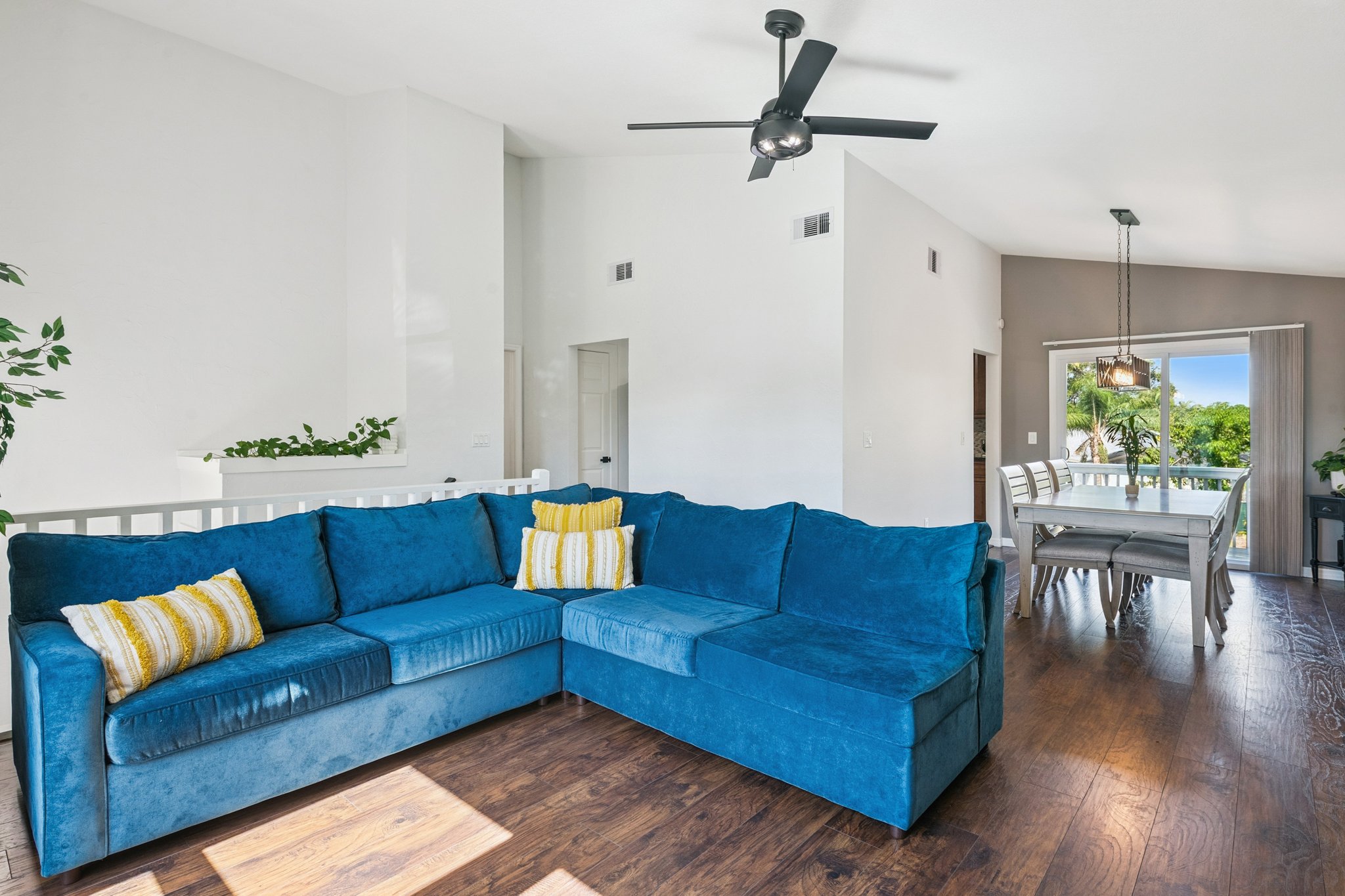 8096 Glenbrooke Ln - 017.jpg