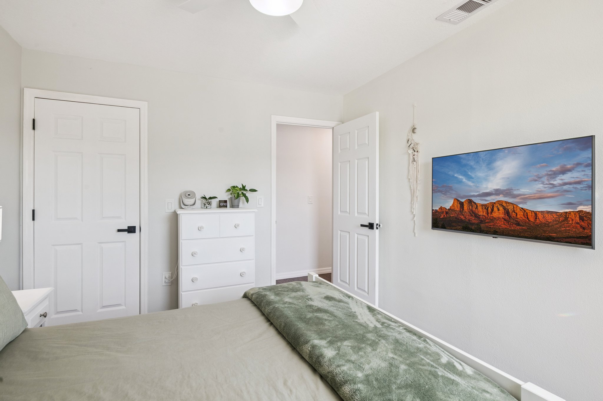 8096 Glenbrooke Ln - 030.jpg