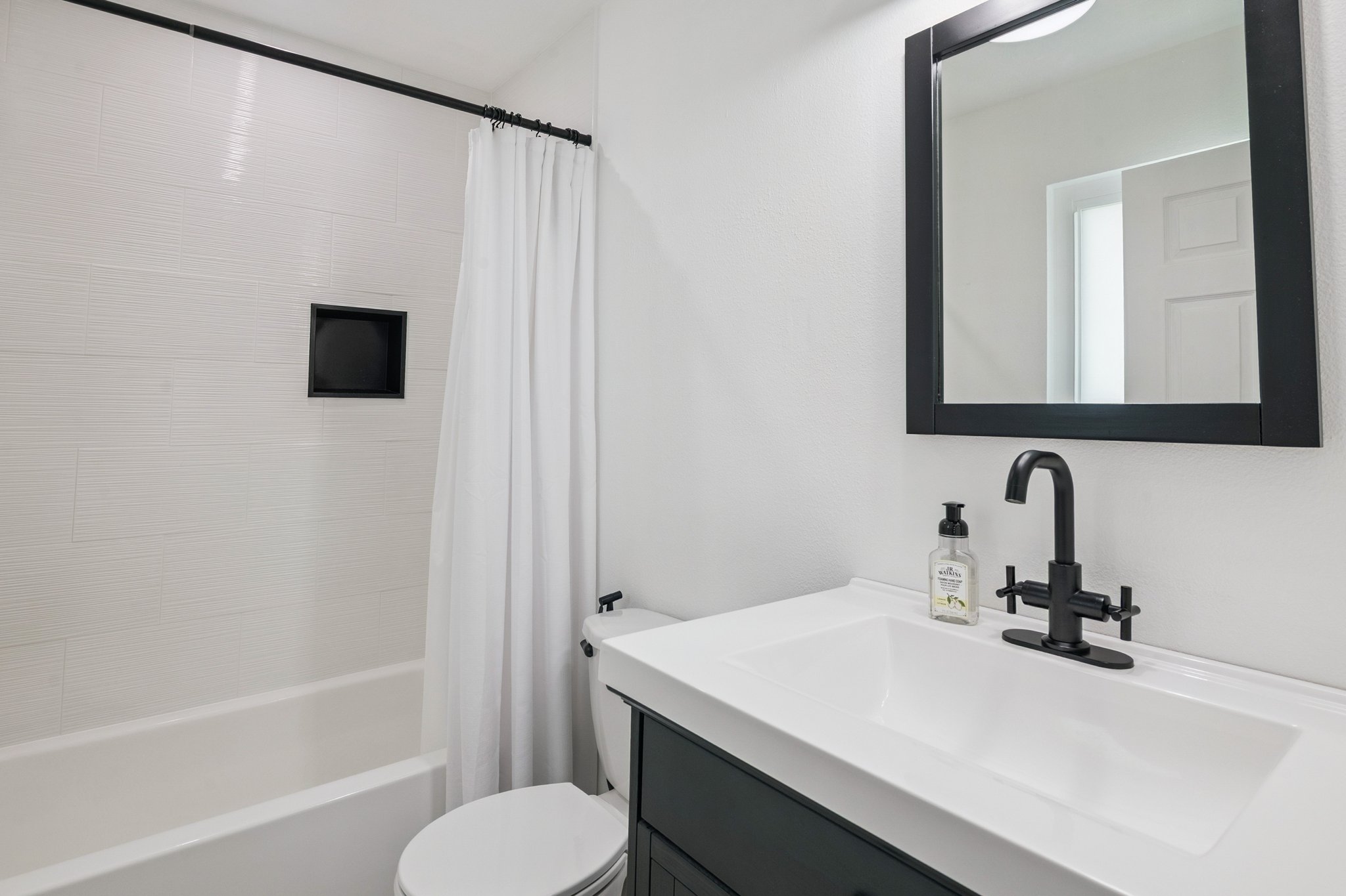 8096 Glenbrooke Ln - 033.jpg