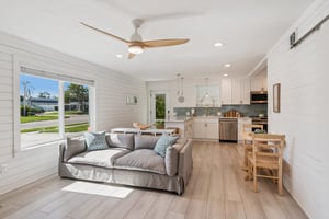 8096 Glenbrooke Ln - 005.jpg