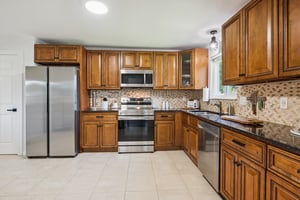 8096 Glenbrooke Ln - 020.jpg