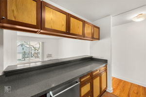 81 6th Ave 202, La Grange, IL 60525_008