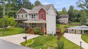  Photo 0