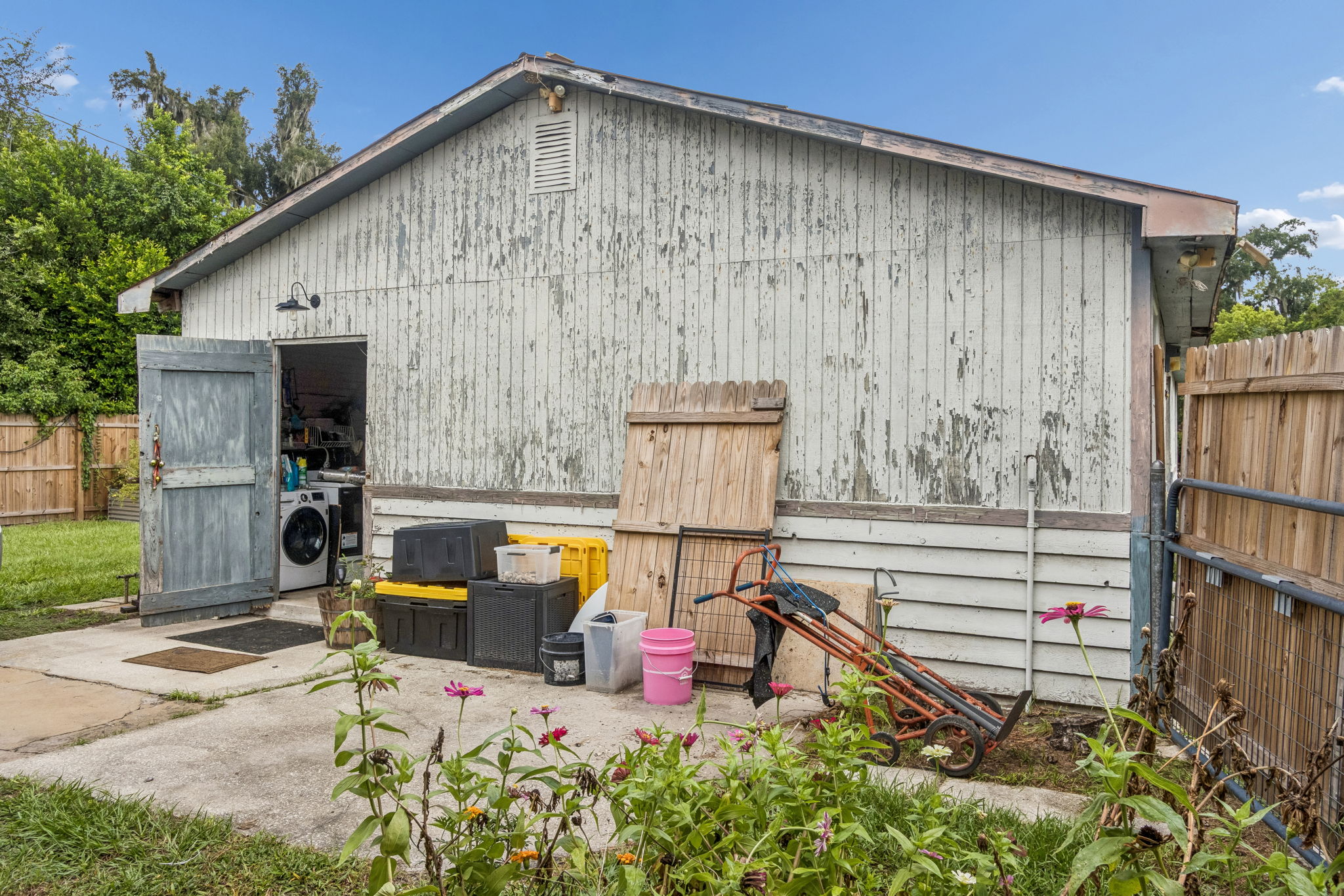 Garage