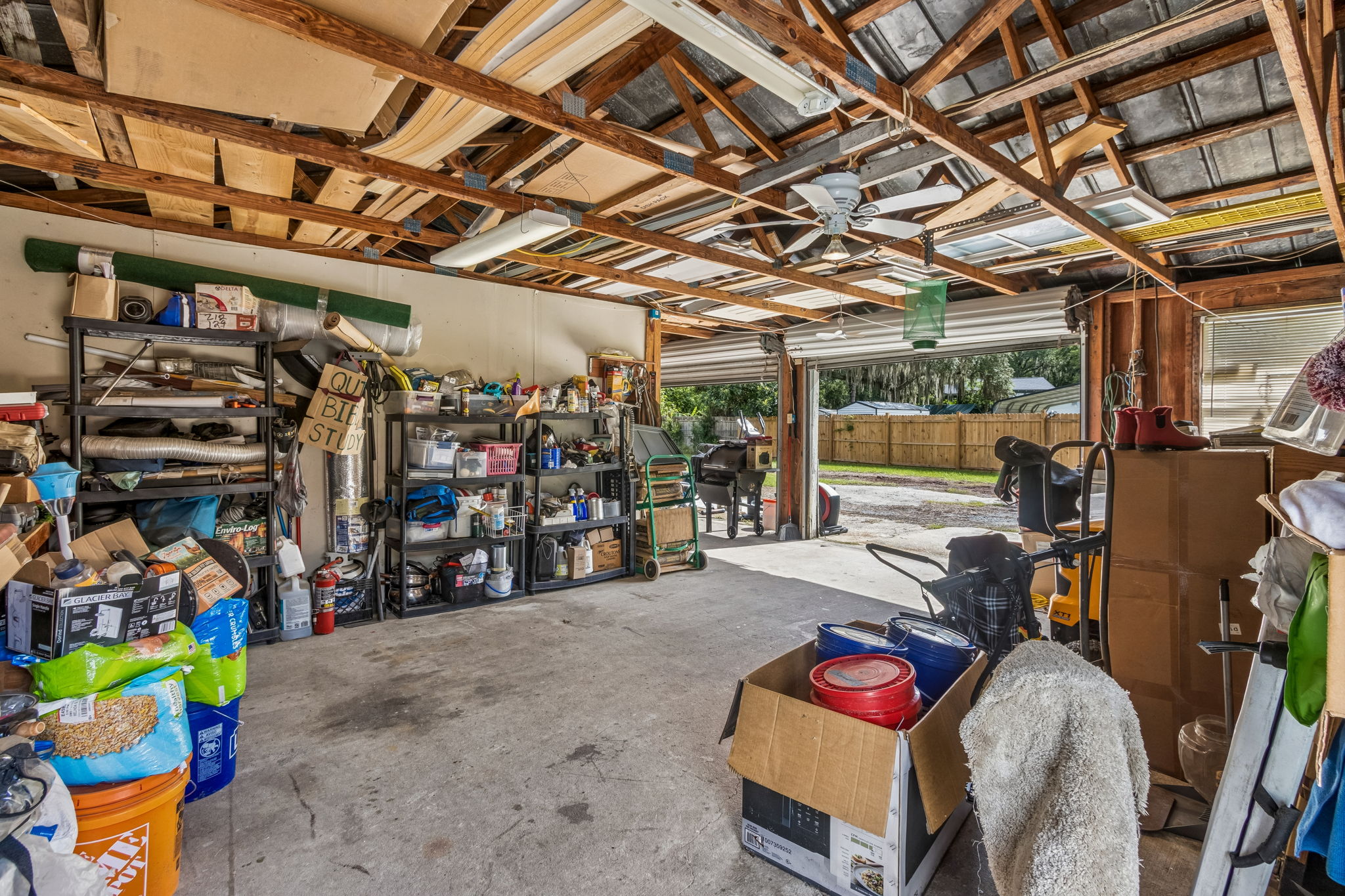 Garage