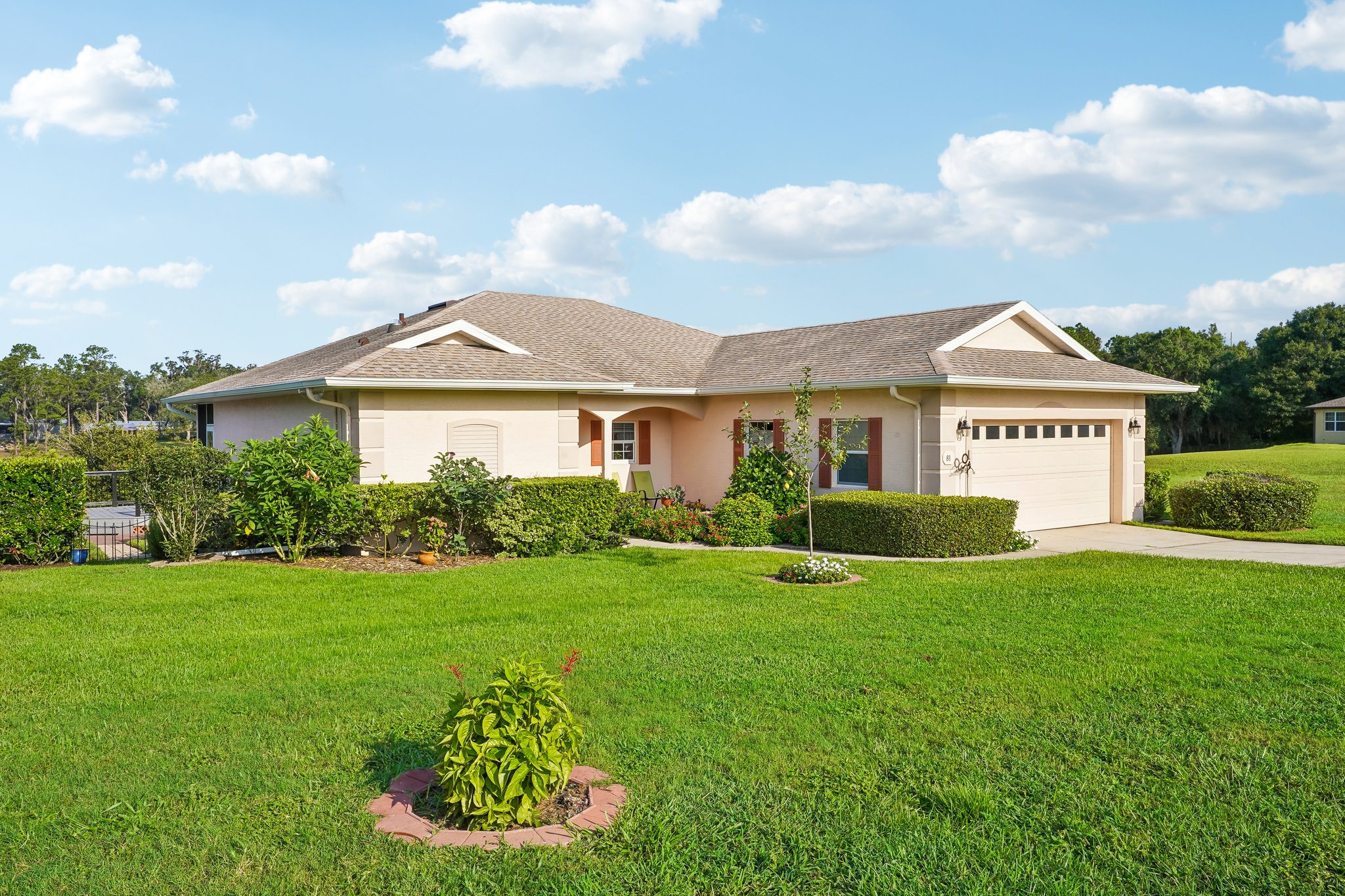 Fairway Cir-S0108-002.jpg