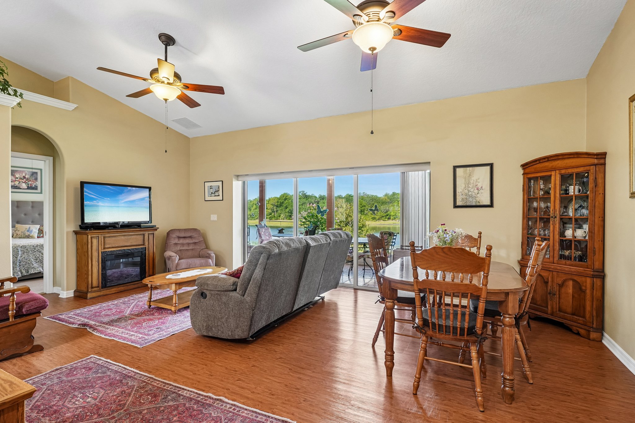 Fairway Cir-S0108-009.jpg