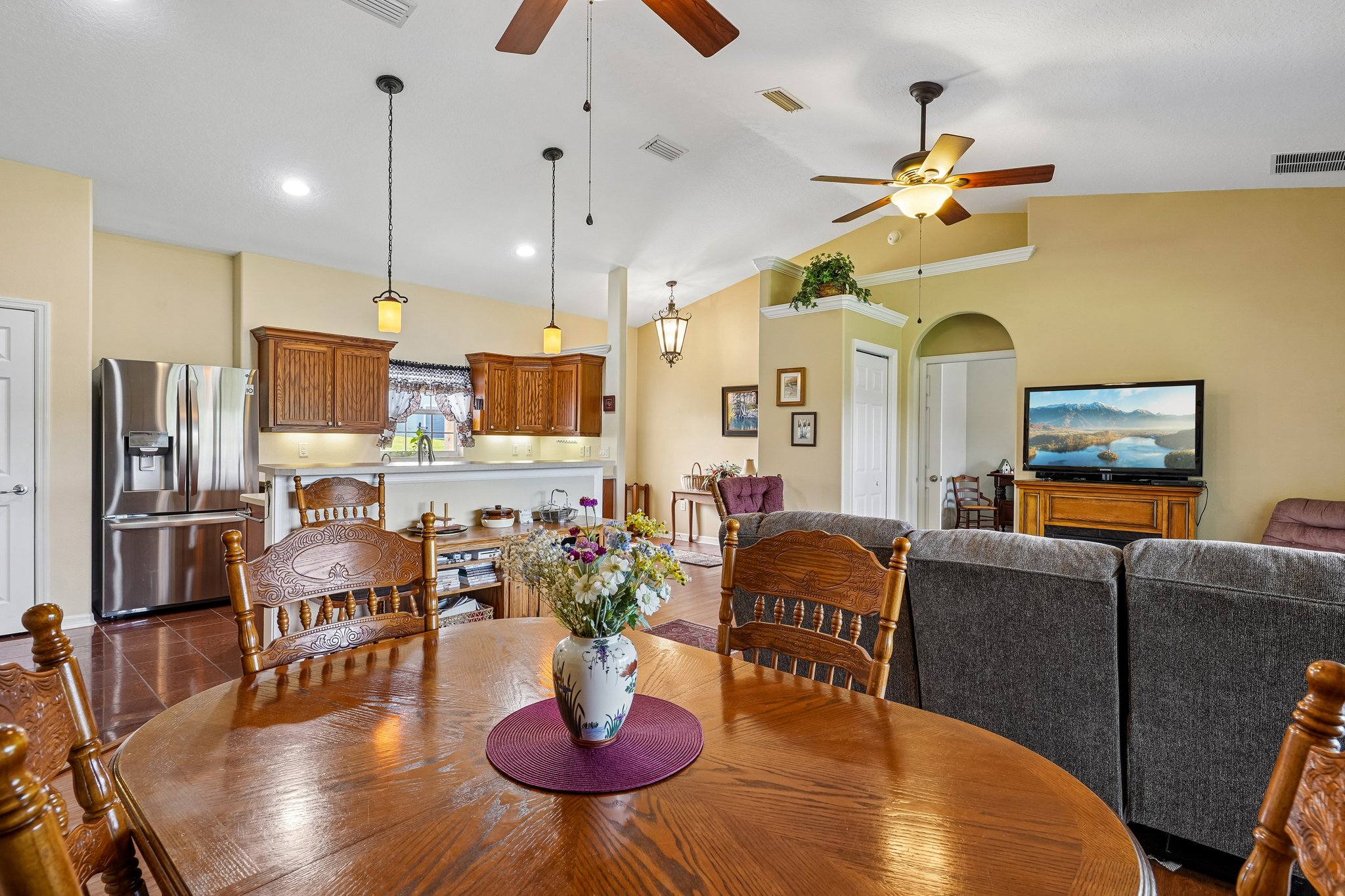 Fairway Cir-S0108-020.jpg