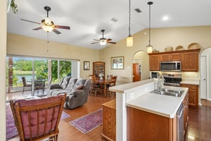 Fairway Cir-S0108-008.jpg