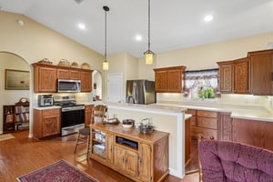 Fairway Cir-S0108-013.jpg