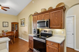 Fairway Cir-S0108-017.jpg