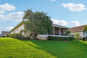 Fairway Cir-S0108-040.jpg