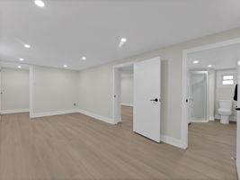  Photo 37