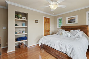  Photo 42