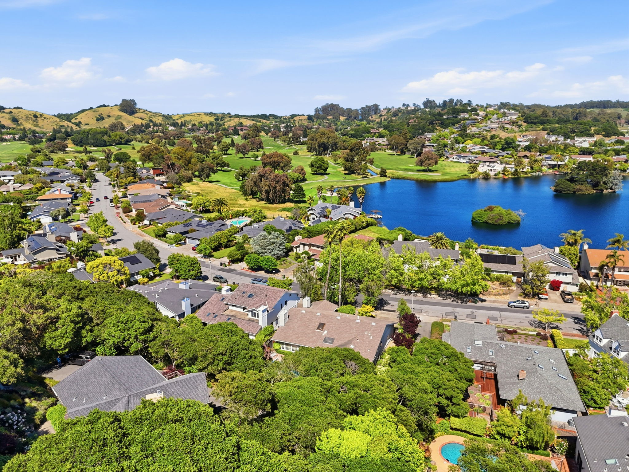 011_f8_AERIAL_81 Peacock Dr