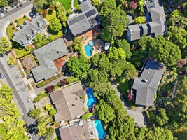 015_f8_AERIAL_81 Peacock Dr