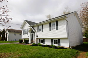 81 Rue Maximin, Dieppe, NB E1A 7G8, Canada Photo 8