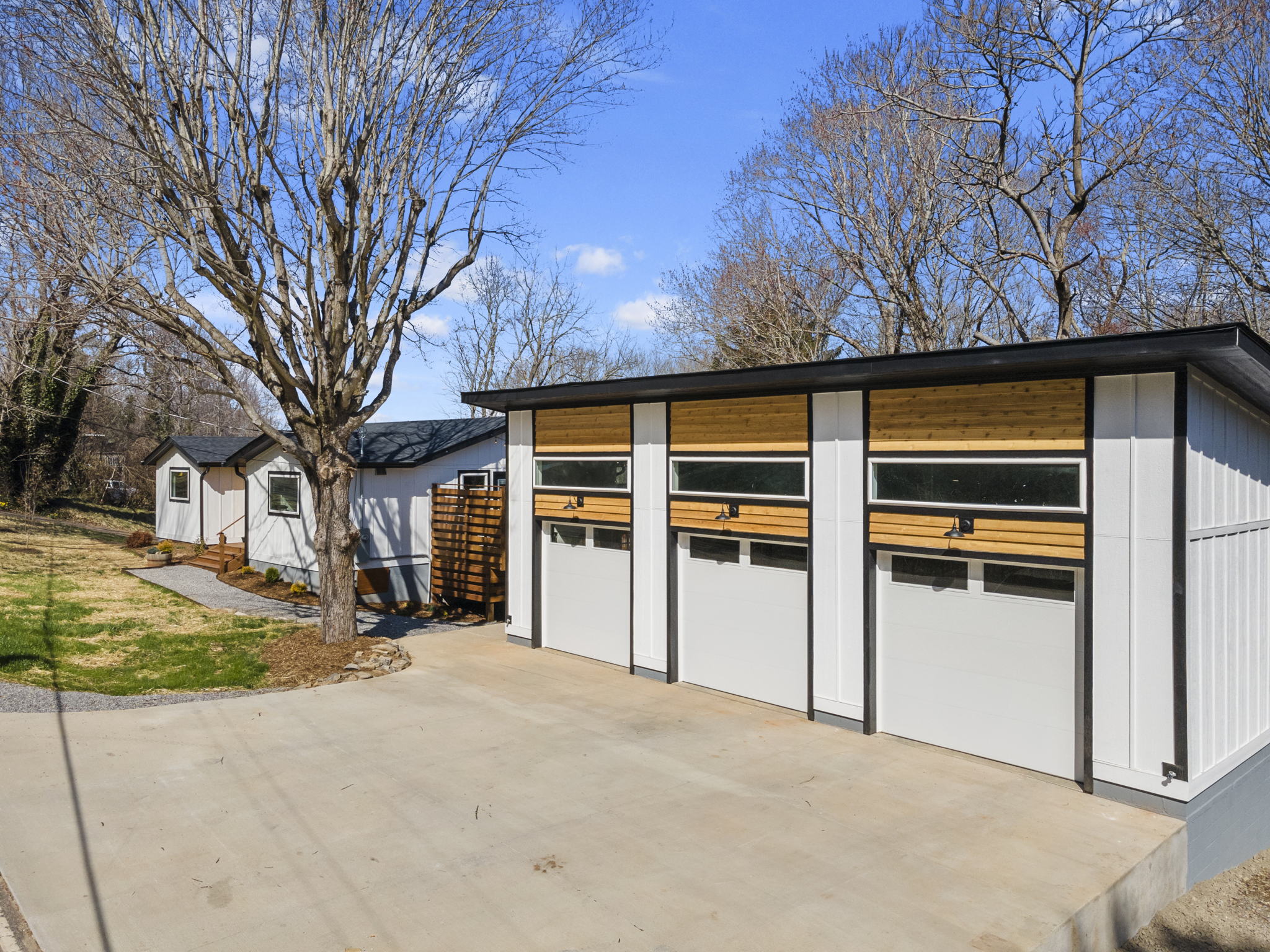 81 Stradley Mountain Rd, Asheville, NC 28806, USA Photo 4