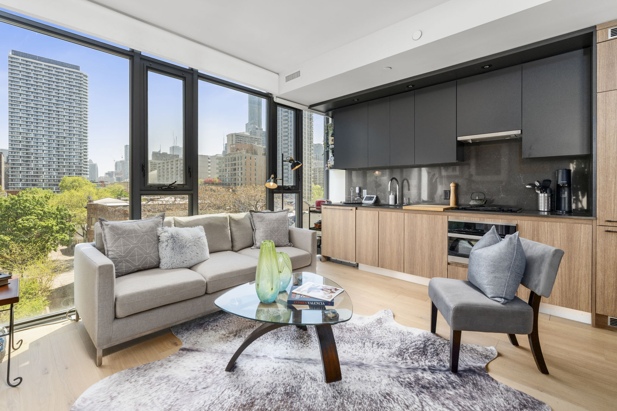 LIVING ROOM 1
