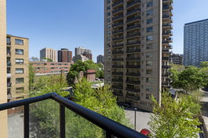 BALCONY 3