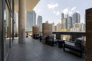TERRACE_-10