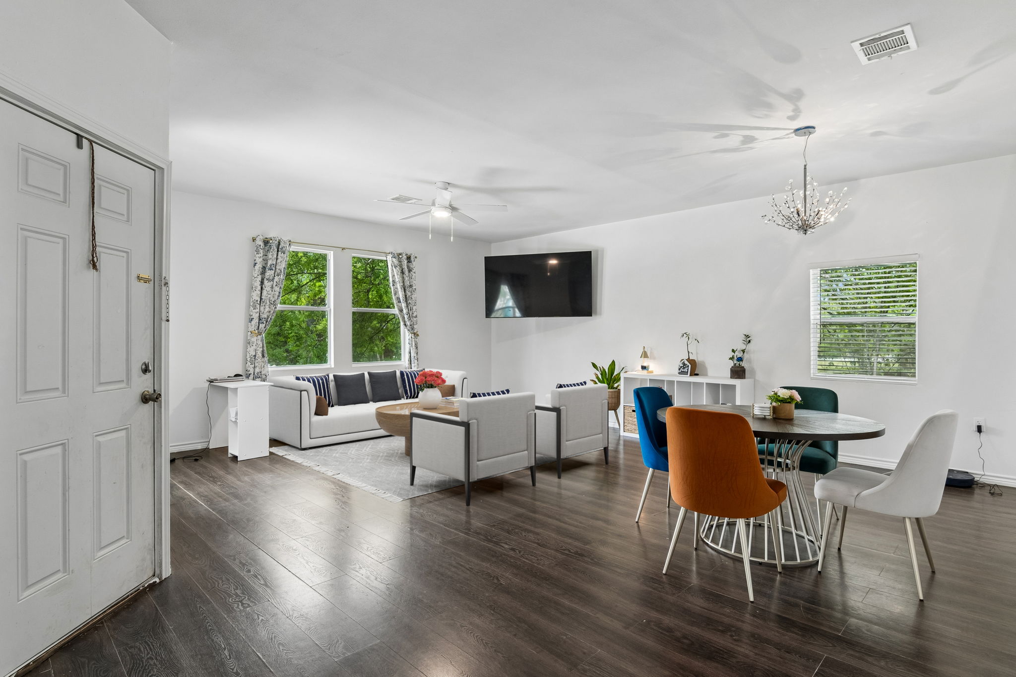 Living room, dining combination.