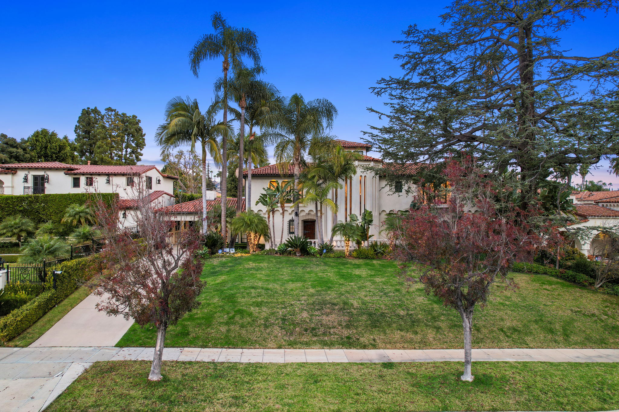 810 N Linden Drive-91