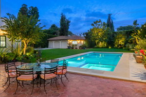 810 N Linden Drive-119