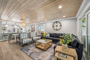 Plymouth St-S2506-011.jpg