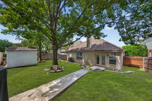  Photo 33