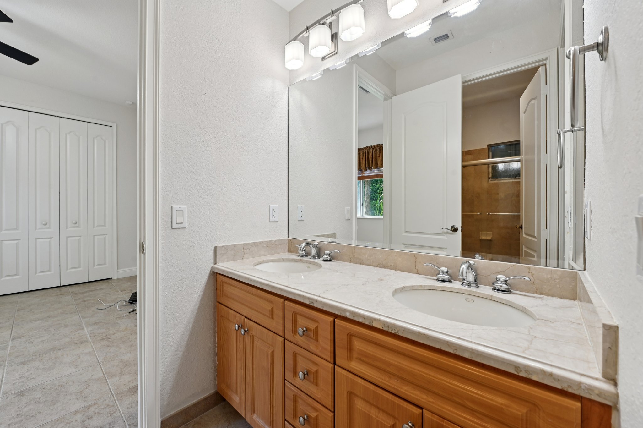 SW 179th St-S2110-035.jpg