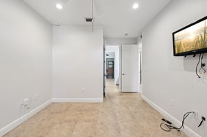 SW 179th St-S2110-030.jpg