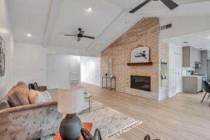 011_8101 Ceberry Dr  Austin