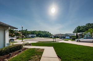 Frontyard and Cul-de-sac location