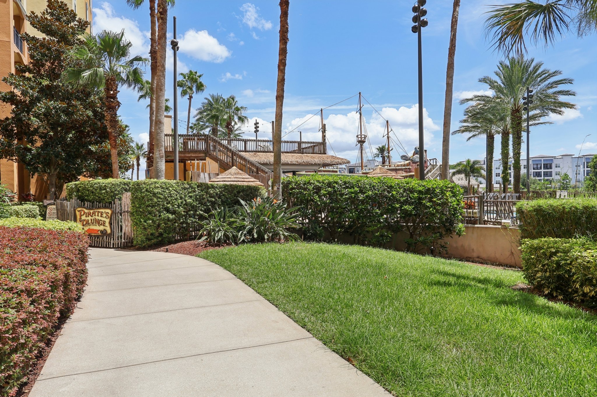 Resort Village Dr-1408-910.jpg
