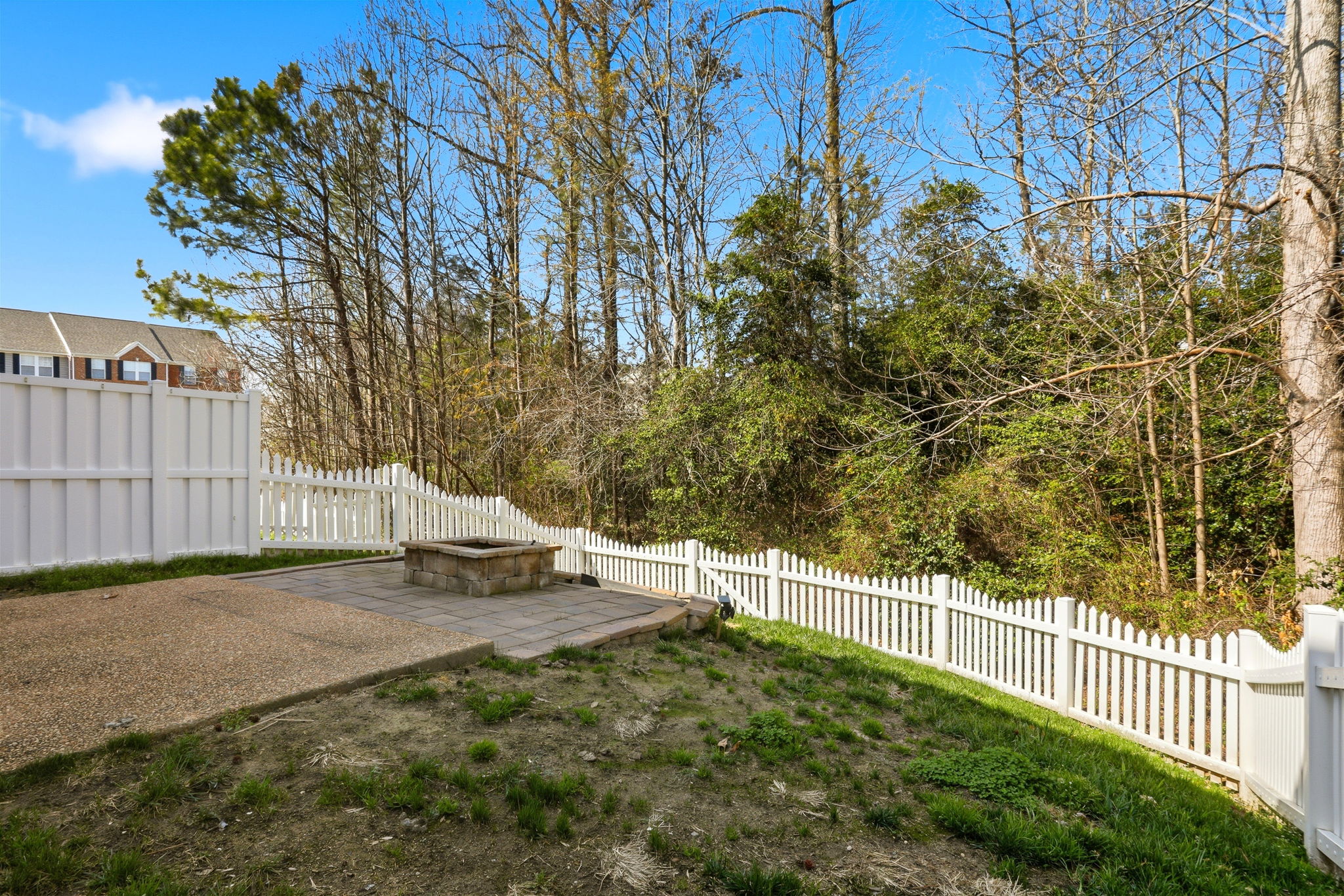 25-Backyard