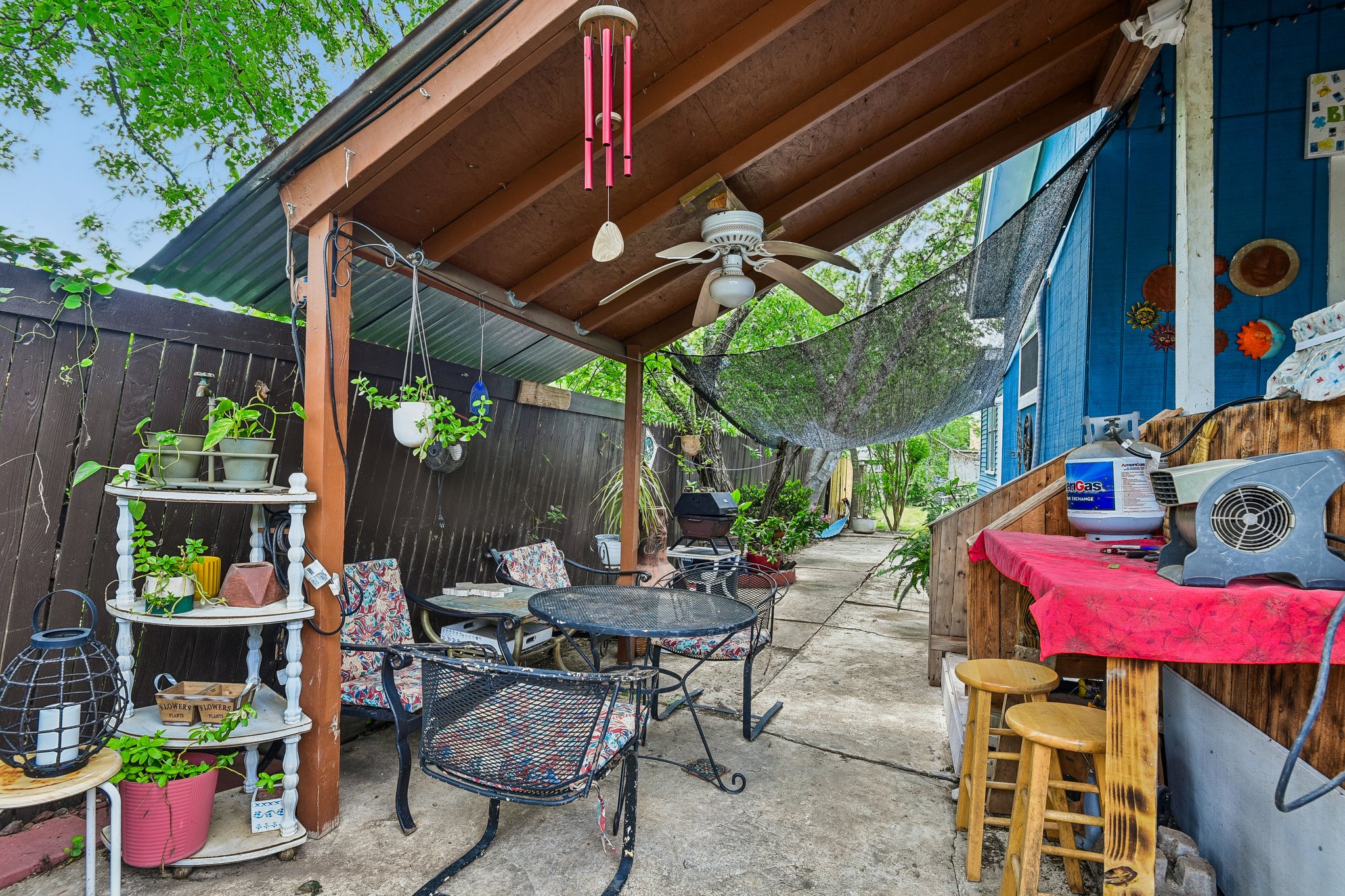 Janda Susan Rd-S0605-044.jpg