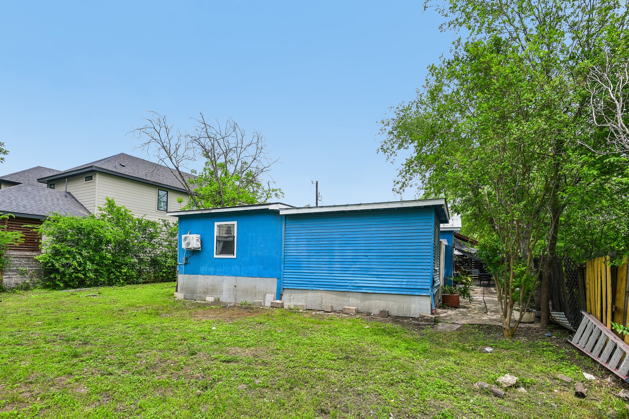 Janda Susan Rd-S0605-046.jpg