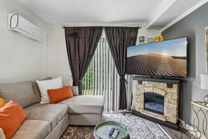 Janda Susan Rd-S0605-008.jpg