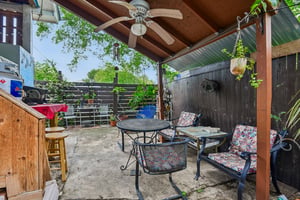 Janda Susan Rd-S0605-043.jpg