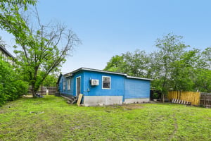 Janda Susan Rd-S0605-048.jpg