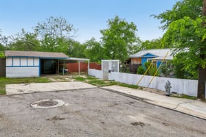 Janda Susan Rd-S0605-053.jpg