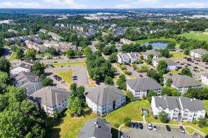 8103 Lacy Dr, Manassas, VA 20109, USA Photo 3