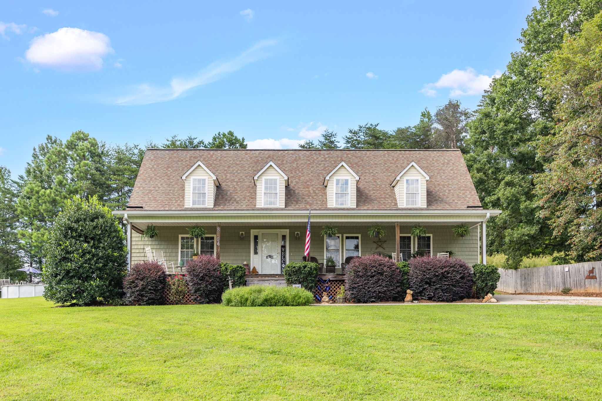 8104 Leabourne Rd-1