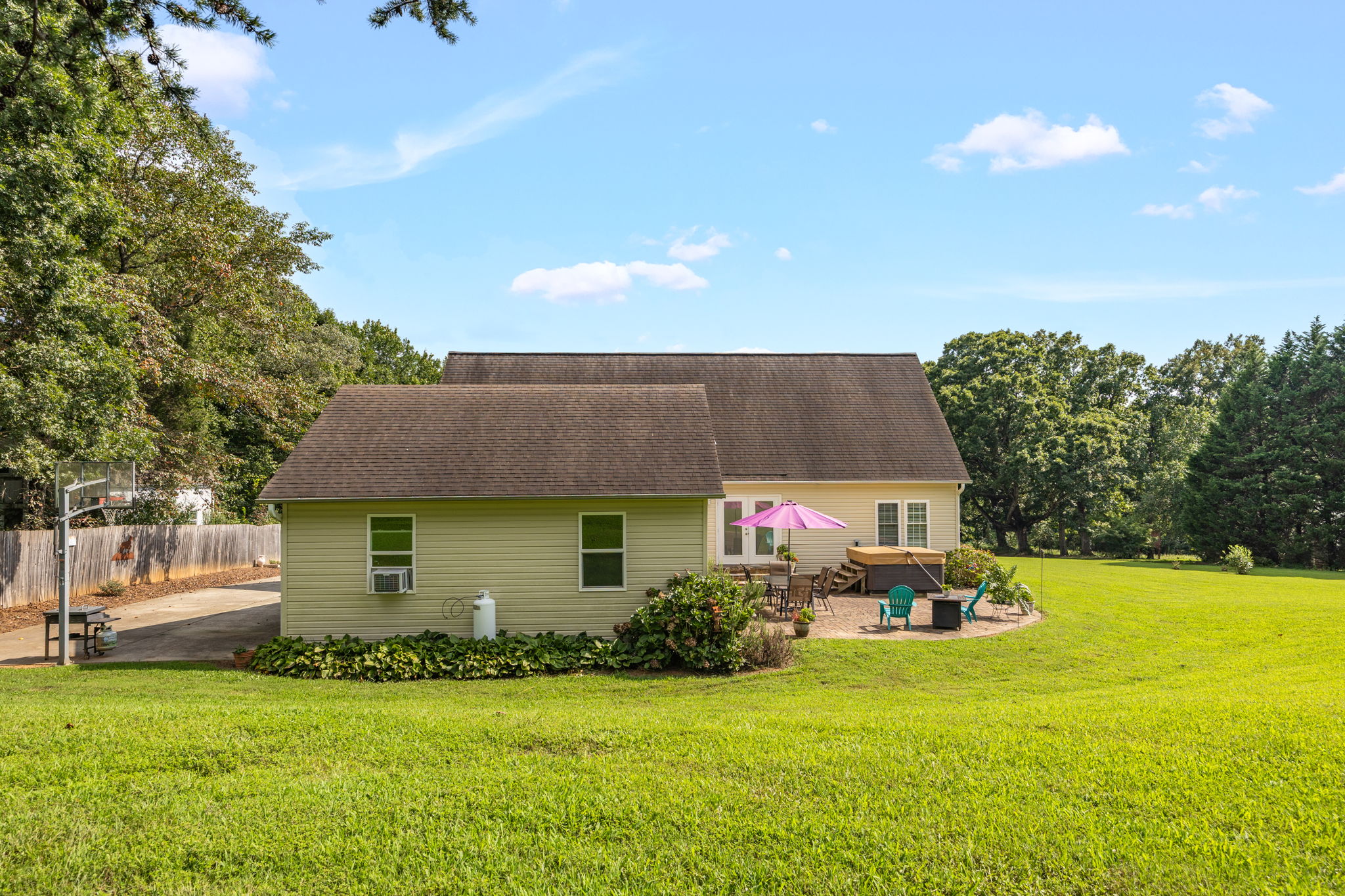 8104 Leabourne Rd-28