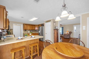8104 Leabourne Rd-10